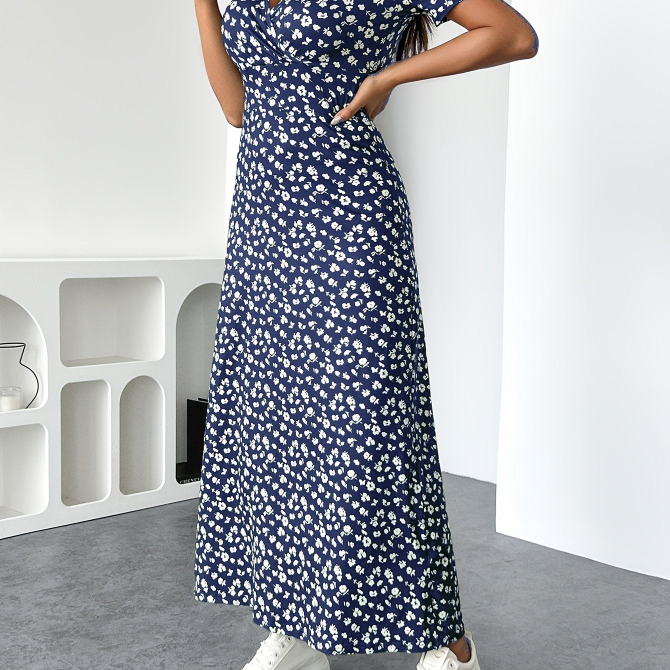 Rosalie | Floral V-Neck Summer Dress
