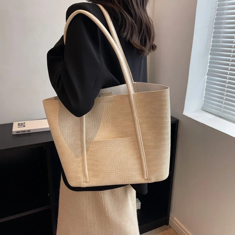 SYLVETTE | CROC SHOULDER BAG