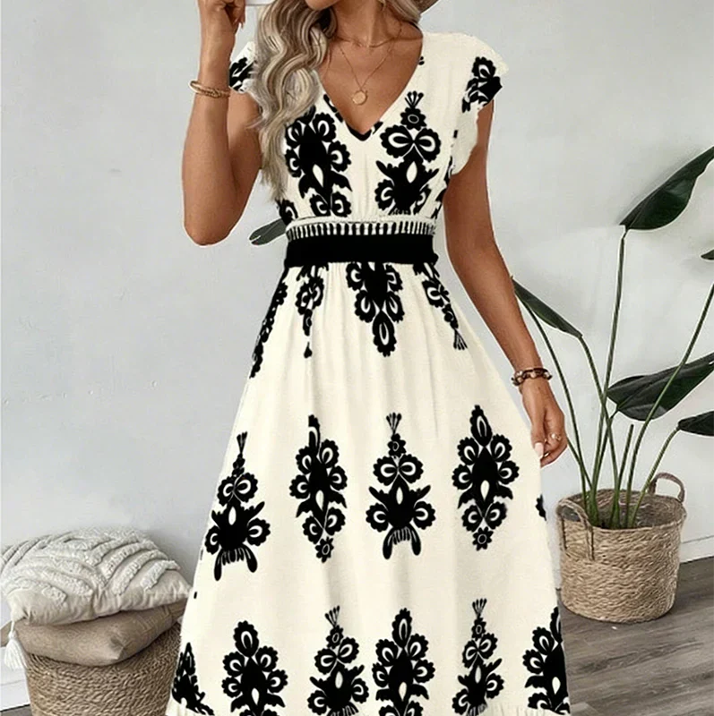 Canda | Flattering Elegant Maxi Dress