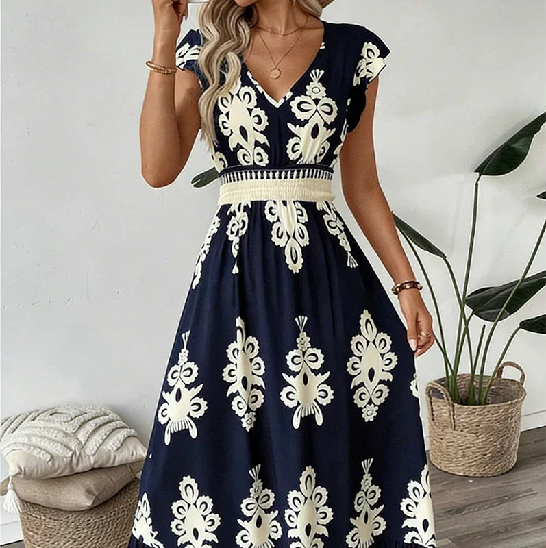 Canda | Flattering Elegant Maxi Dress